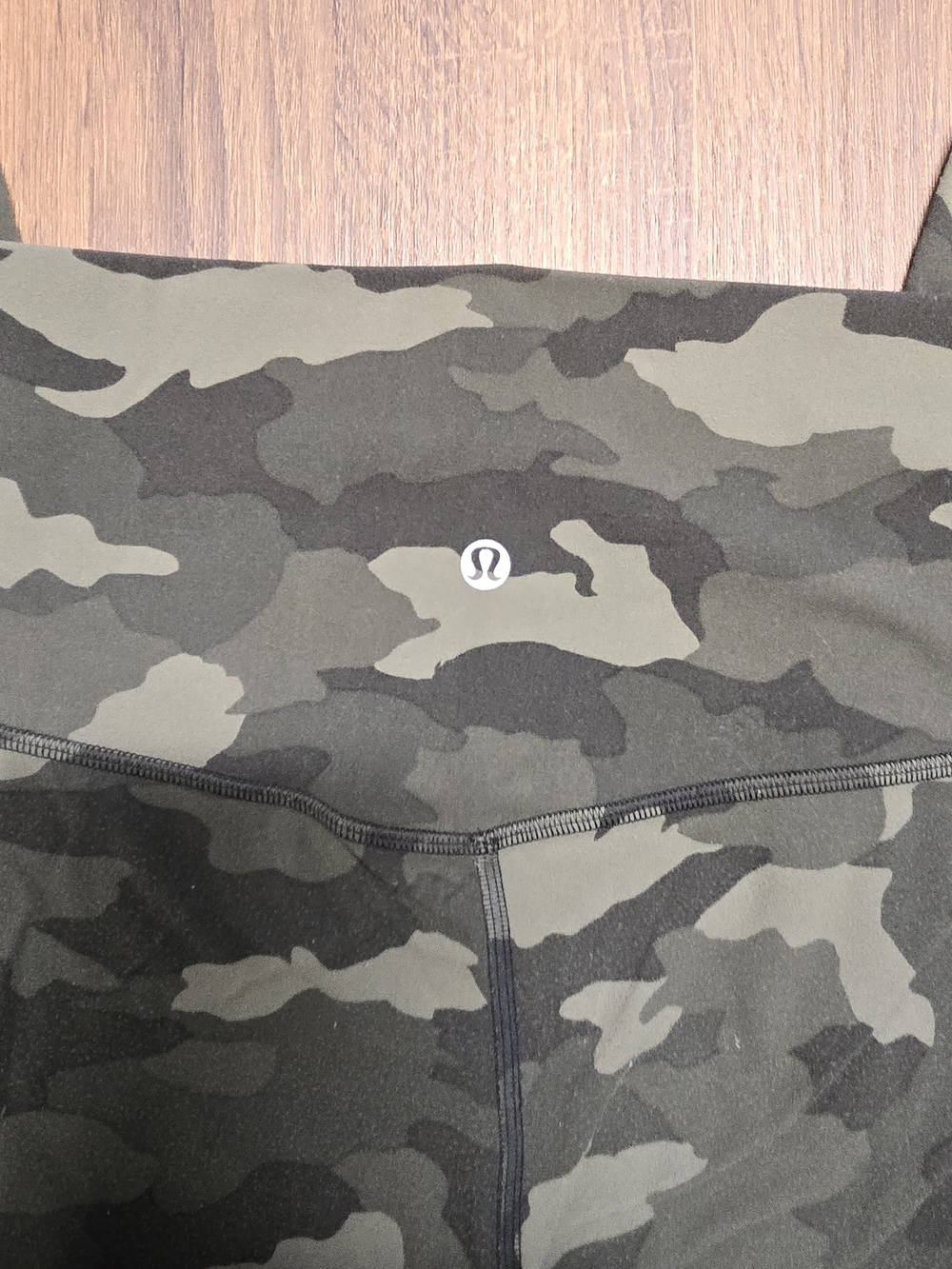 Lululemon Women’s Leggings Size 12 Green Black Camo High Rise Full Length